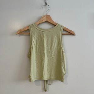Lululemon top
